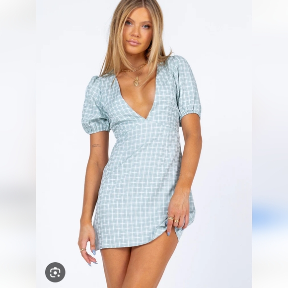 Princess Polly Dresses & Skirts - NWOT Princess Polly Skylar Rose Mini Elegant Green Checkered Dress